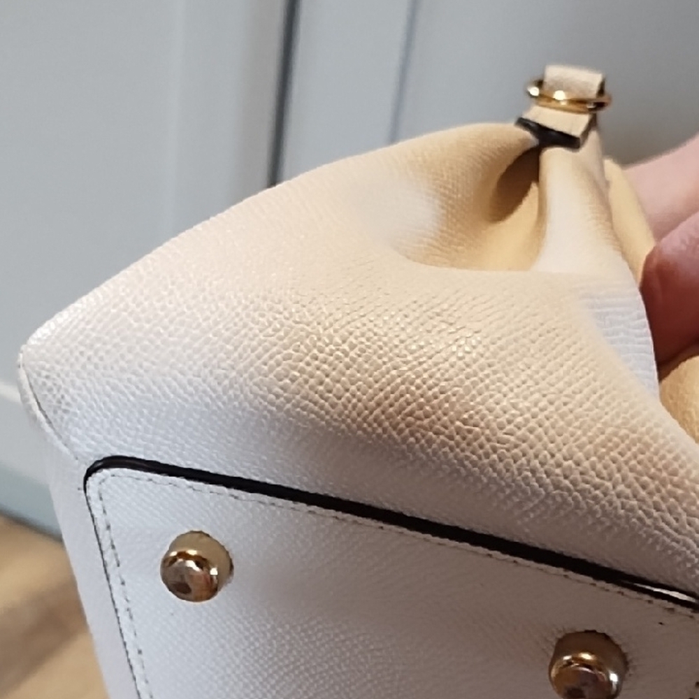 Coach #F72834 Crossgrain Leather Flower Motif Crossbody Satchel Bag - Picture 6 of 16